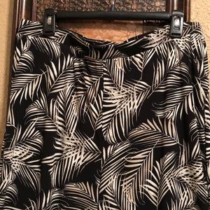 NWT Philosophy Palazzo cropped pants. Black/Tan/White in color. Angled hem. XL
